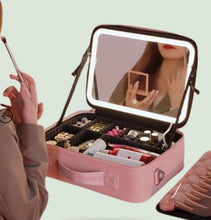 Cargar imagen en el visor de la galería, PACK AHORRO Organizador de maquillaje portátil con espejo LED + Limpiador ultrasónico Beauty
